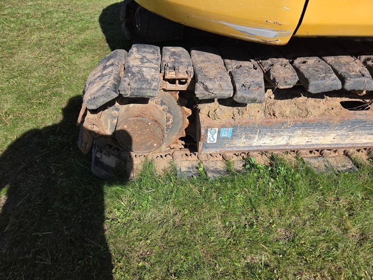 2017-deere-75g-image-41