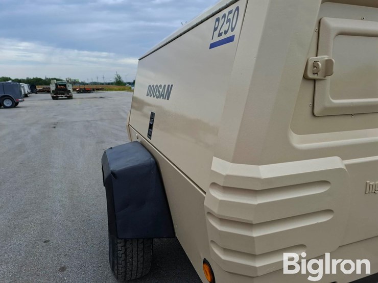 2012-doosan-p250wjd-image-14
