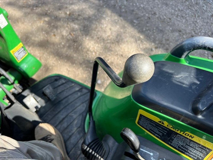 john-deere-3120-image-23