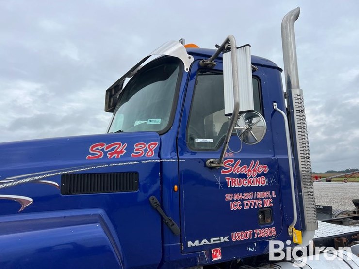 2013-mack-pinnacle-chu613-image-12