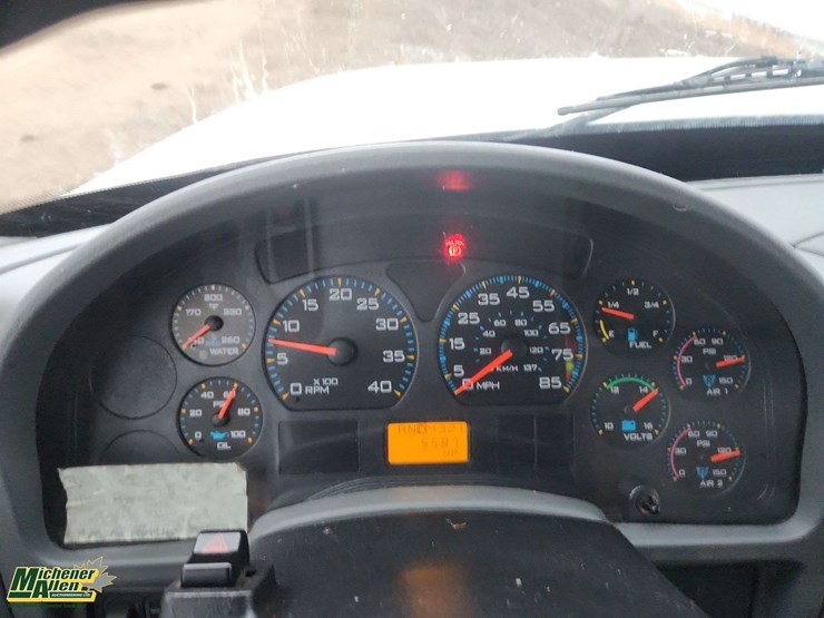 2007-international-workstar-7400-image-11