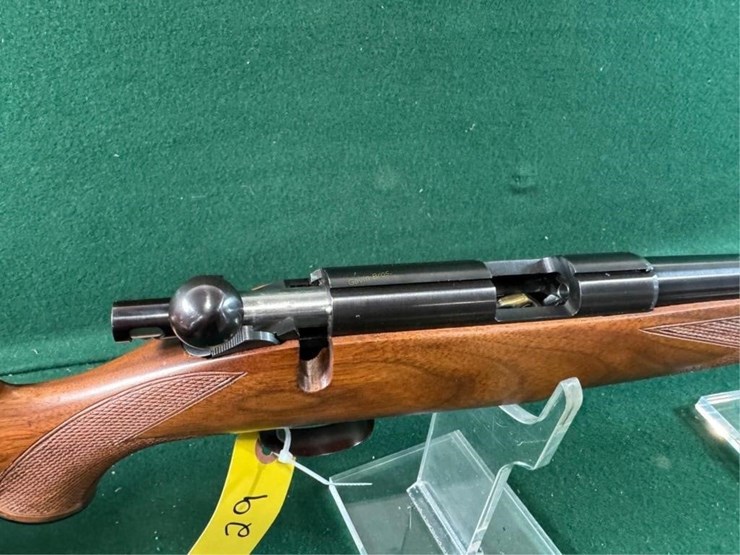 kimber-mdl.82-22lr-rifle-image-12
