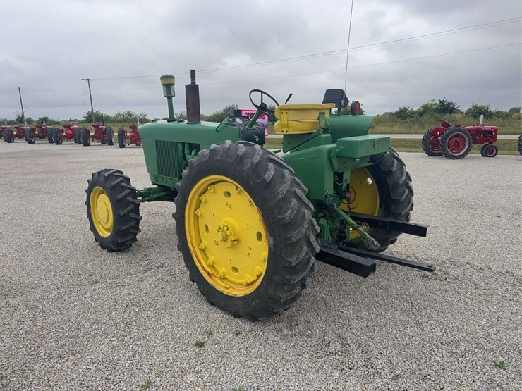 john-deere-3020-image-3