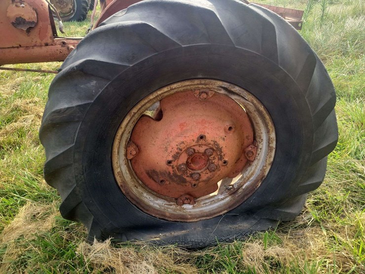 allis-chalmers-ca-tractor-image-15