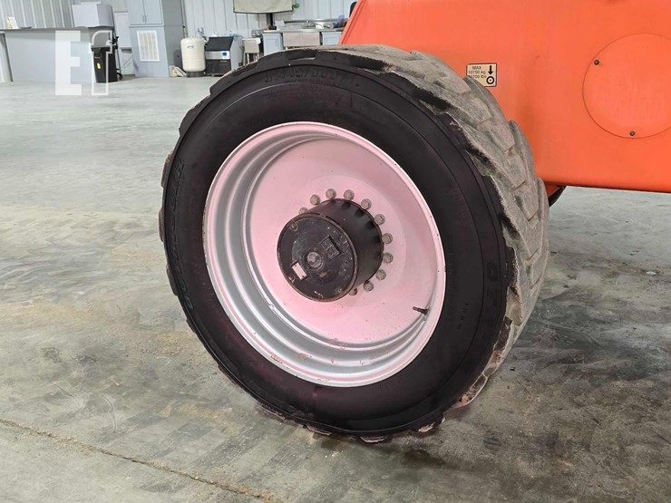 2016-jlg-1250ajp-image-22