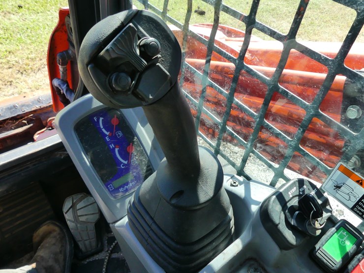 kubota-svl75-2-image-15