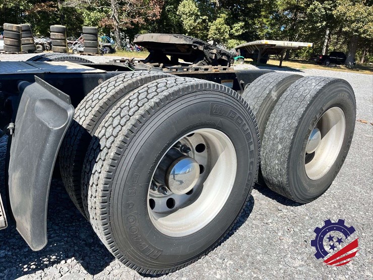 2018-freightliner-cascadia-t/a-truck-tractor-image-56