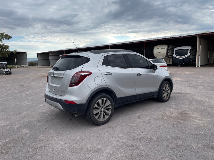 2017-buick-encore-image-5