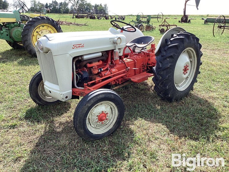 1954-ford-640-image-1