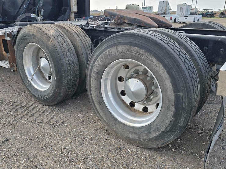 2006-kenworth-t600-image-18
