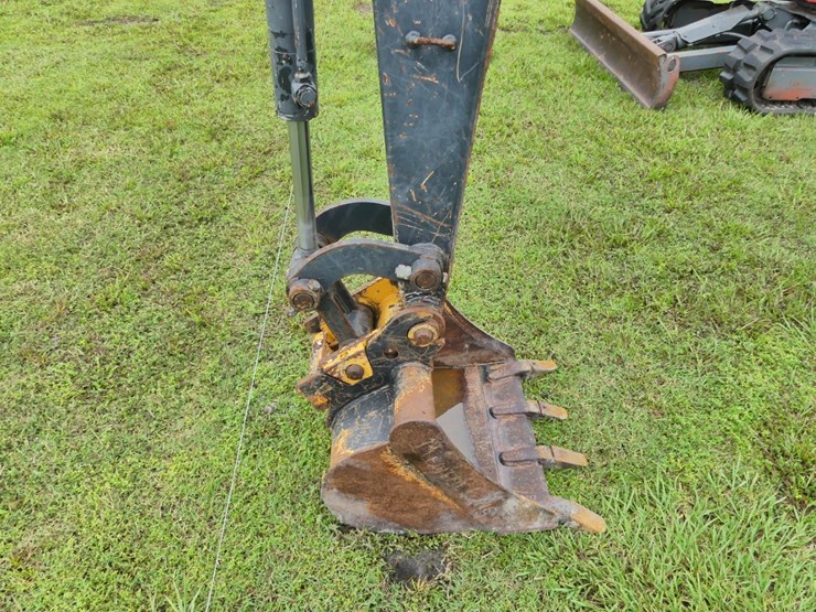 2018-deere-85g-image-8