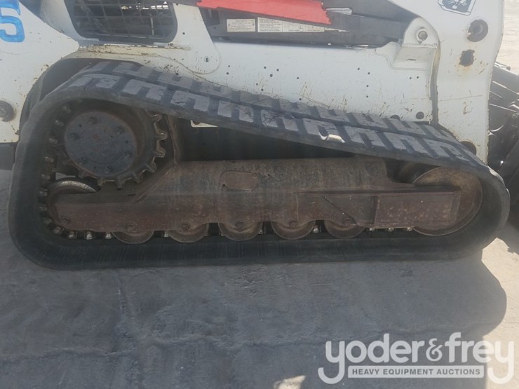 2016-bobcat-t740-image-10