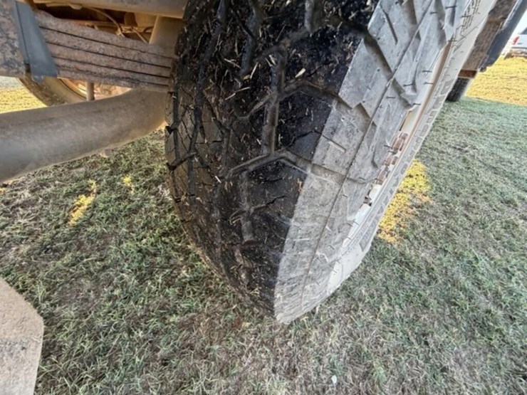2007-chevrolet-3500-image-21