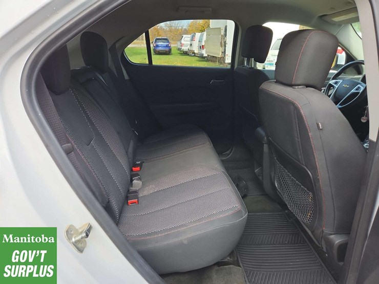 2016-chevrolet-equinox-image-29