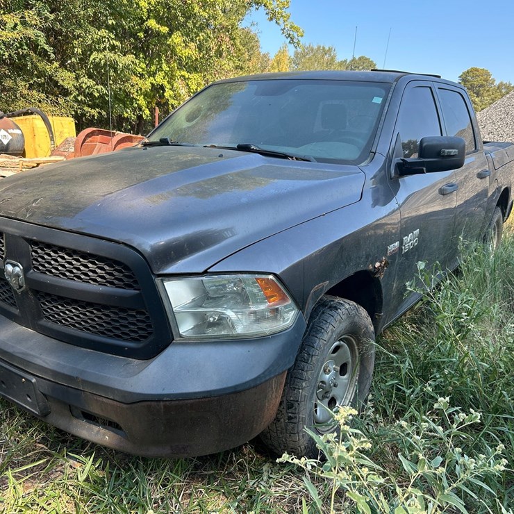 2015 DODGE 1500