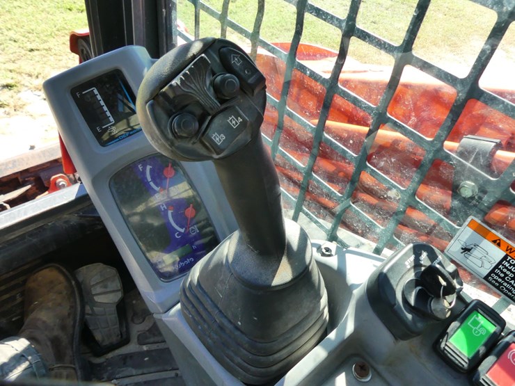 kubota-svl97-2-image-15