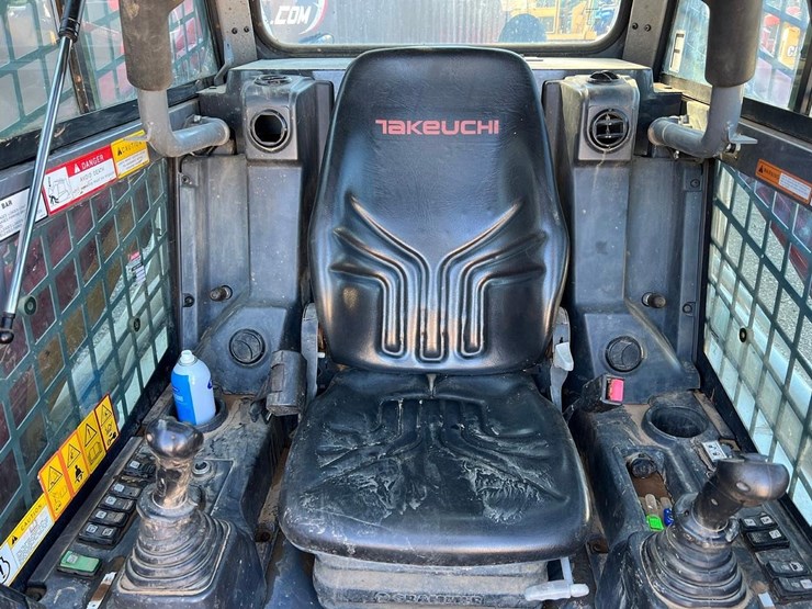 2022-takeuchi-tl12r2-image-18