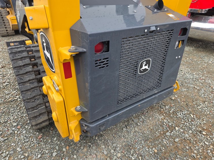 deere-317g-image-22