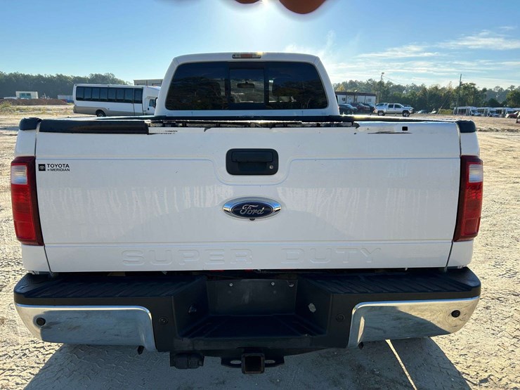 2015-ford-f350-image-8