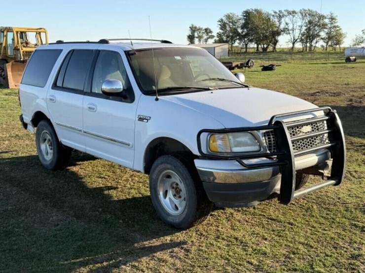 1999-ford-expedition-xlt-image-3