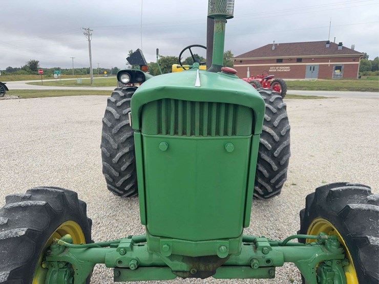 john-deere-3020-image-8