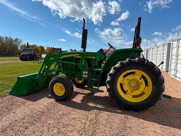 john-deere-6403-image-6