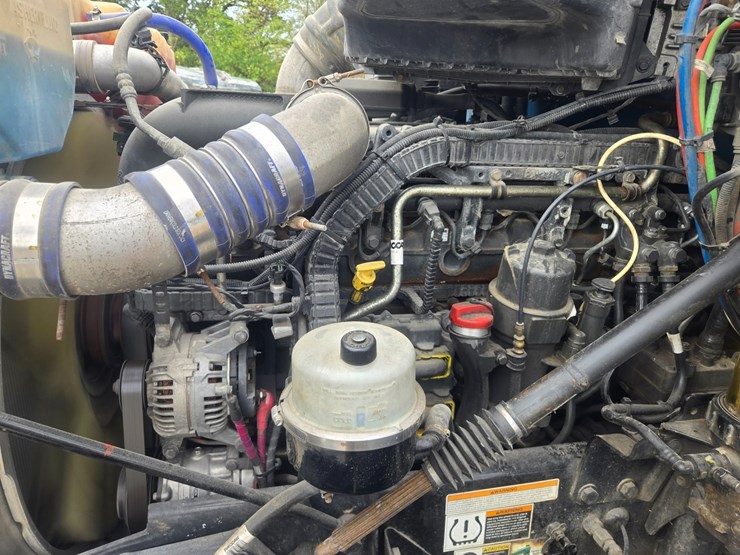 2020-peterbilt-579-image-23