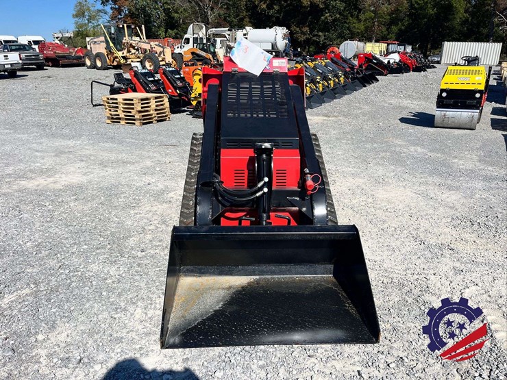 skid-steer-loader750-vorx-2026-nl750-unused-mini-skid-steer-image-8