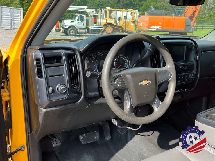 2017-chevrolet-silverado-1500-image-49