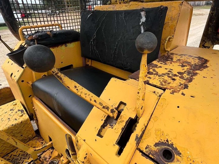 john-deere-450-image-14