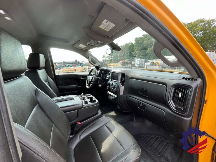2019-chevrolet-silverado-1500-image-46