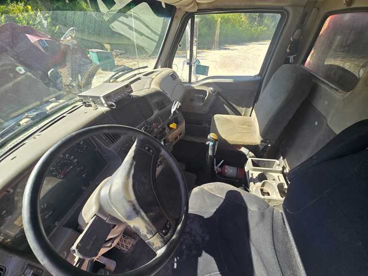 2001-sterling-l8500-image-64