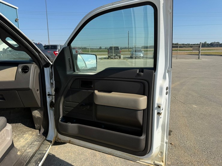 2010-ford-f150-image-44