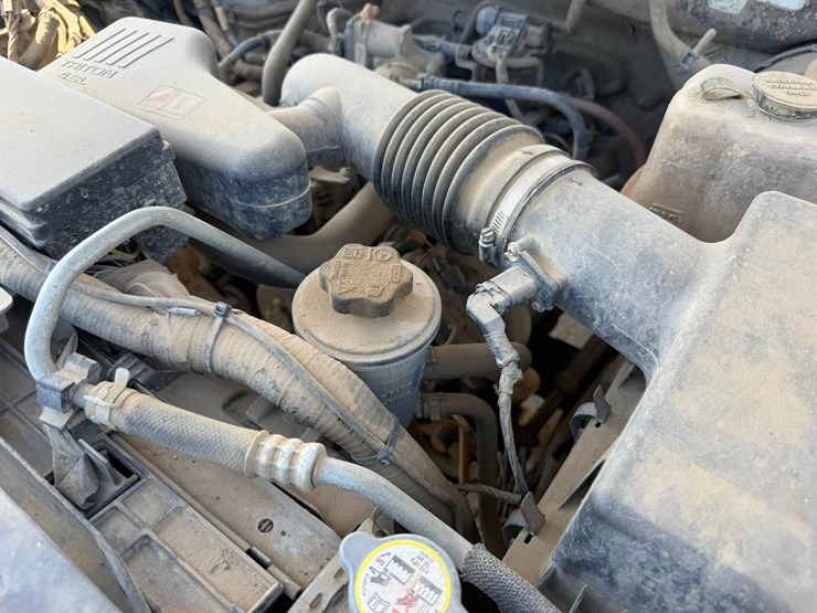 2010-ford-f150-image-40