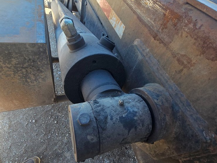 2007-mack-cl713-image-95