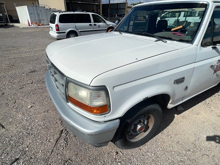 1995-ford-f150-image-15
