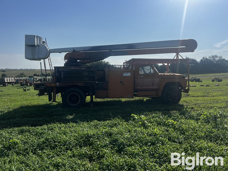 1975-ford-f750-image-4