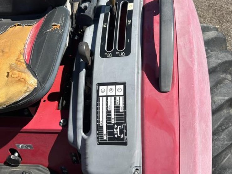 mahindra-1635-hst-image-8