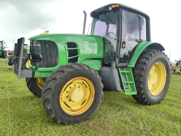 john-deere-7130-image-1