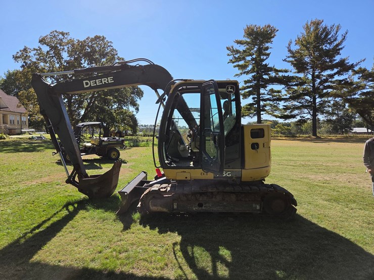 2017-deere-75g-image-7