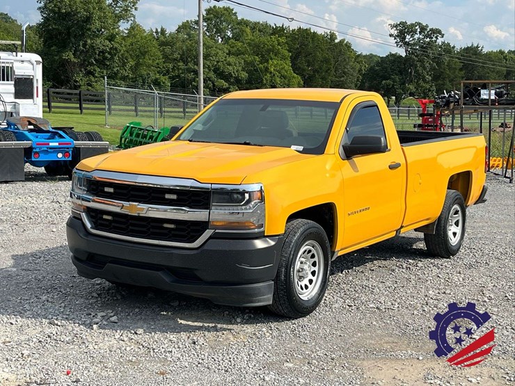 2017-chevrolet-silverado-1500-image-11