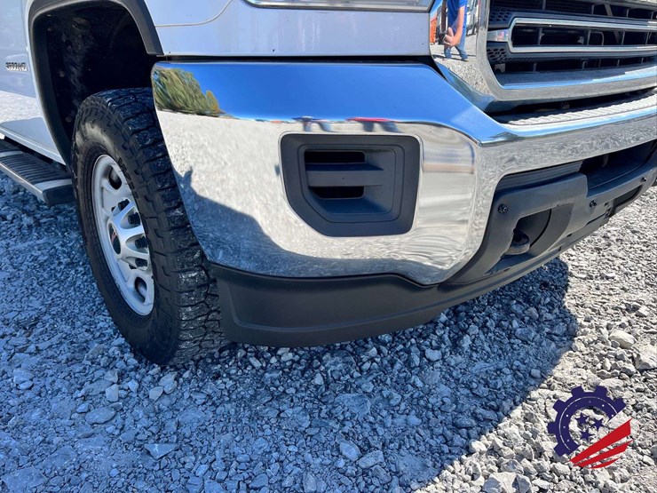 2016-gmc-sierra-2500hd-image-16