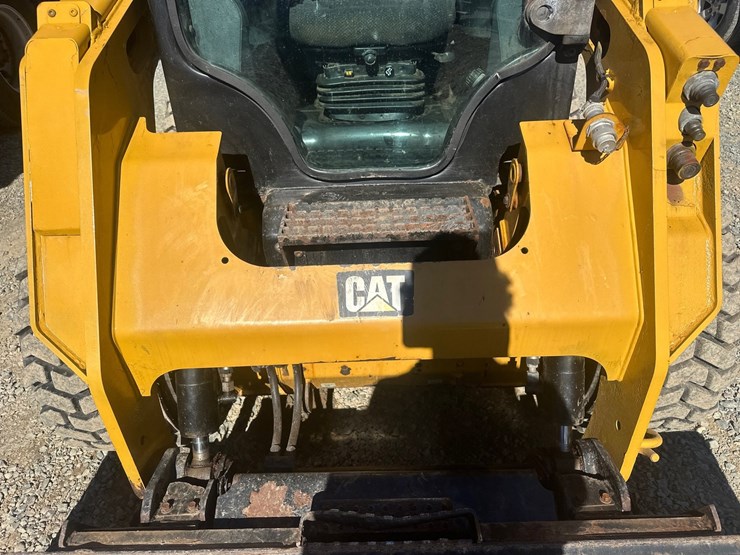 caterpillar-242d-image-34