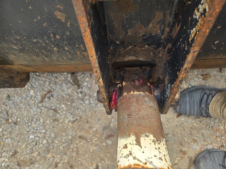 terex-tlb840r-image-84