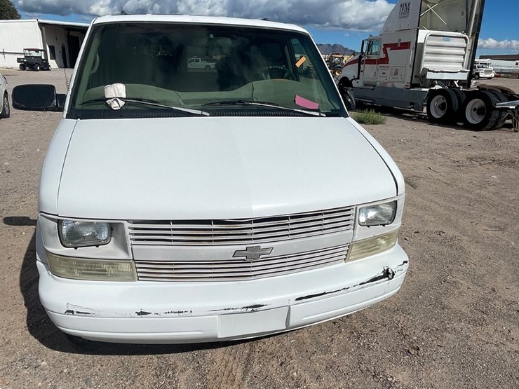 1999-chevrolet-astro-image-3