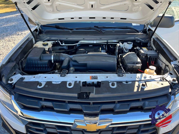 2021-chevrolet-colorado-image-33