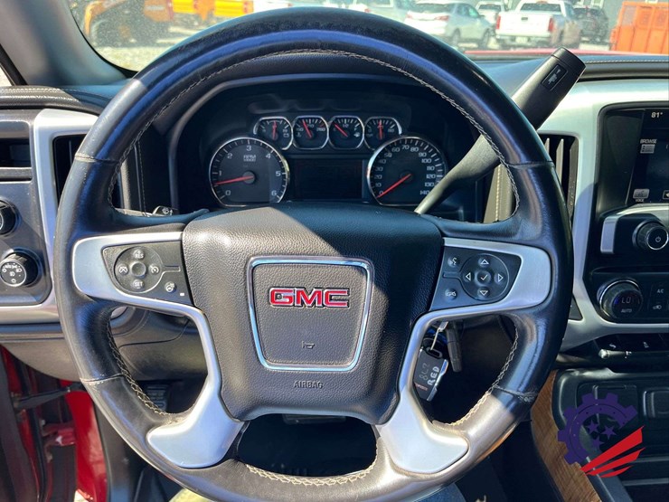 2014-gmc-sierra-z71-slt-pickup-truck-image-64
