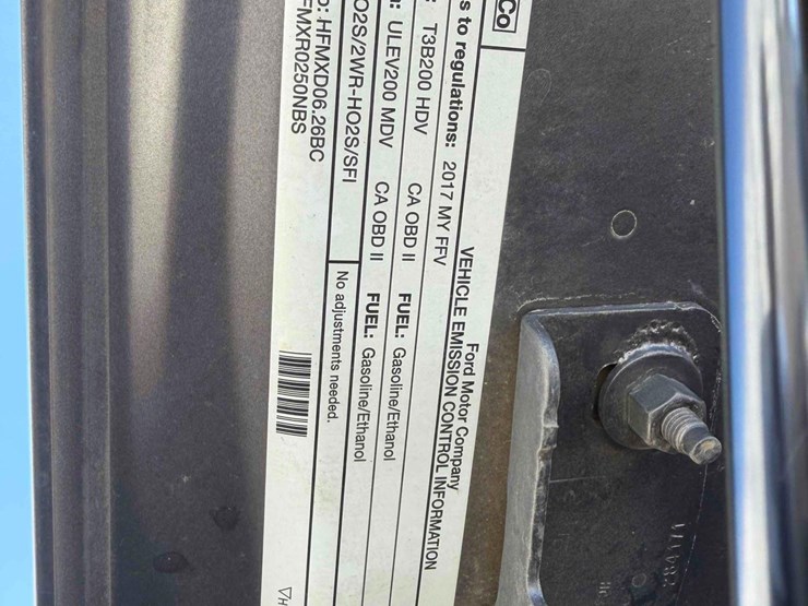 2017-ford-f250-xlt-image-16