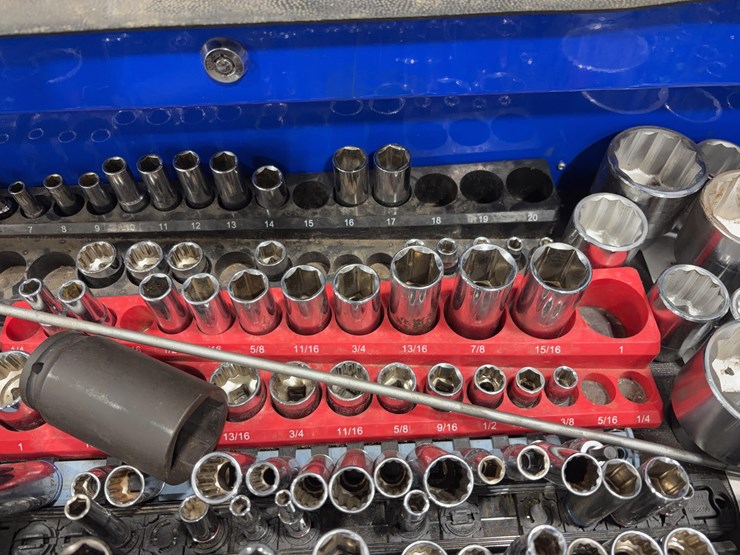 us-general-tool-box-and-tools-image-7