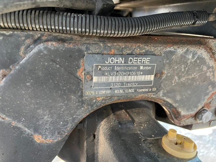 john-deere-3120-image-18